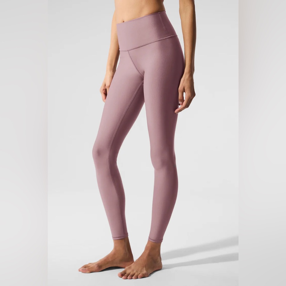 ALO YOGA | ✨NEW✨ 7/8 High-Waist Airlift Legging in Smoky Quartz - Picture 4 of 6